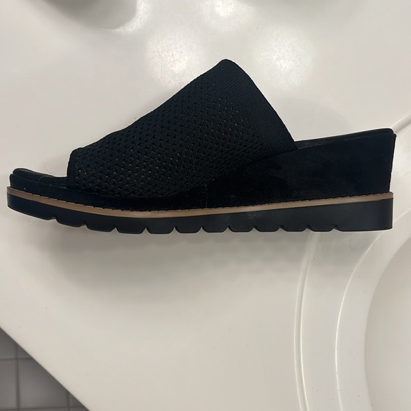 Platform mesh slides - Picture 2 of 4